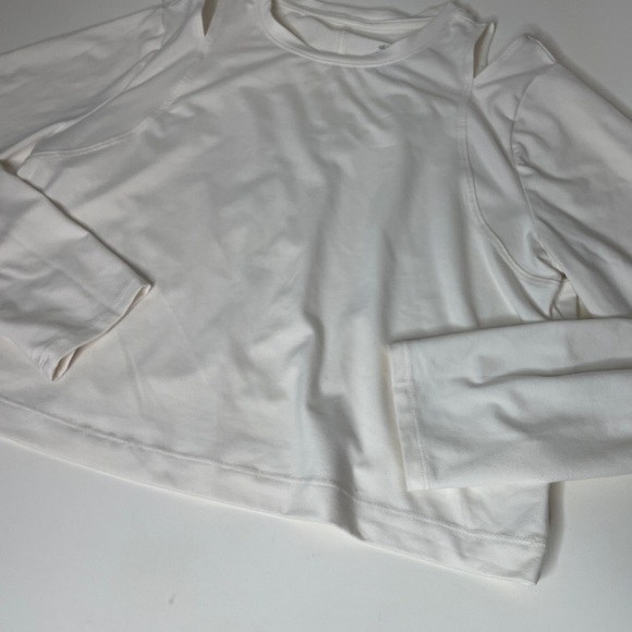 Women's Long Sleeve Cropped Top - All in Motion - Cream Size XL - Picture 8 of 9